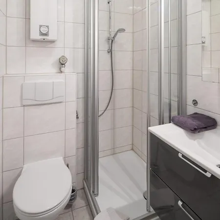 Haus Bielefeld 11 *